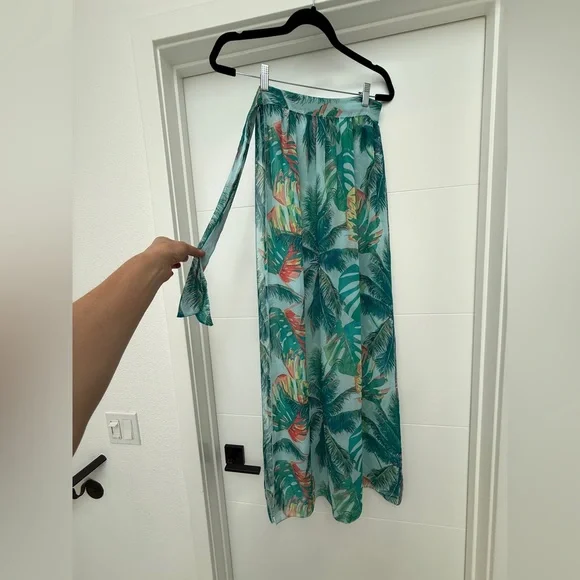 Tropical Palm Print Sheer Maxi Wrap Skirt Beach Cover-Up Resort Vacation O/S - Picture 4 of 6